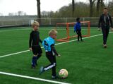 Paas-plezier op sportpark Het Springer voor S.K.N.W.K. JO7-1 en JO9-1 van zaterdag 8 april 2023 (113/240)